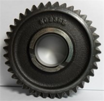 Different conditions of first gear: a) healthy; b) wear in gear; c) broken gear