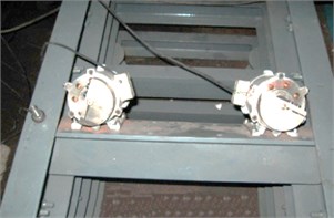 Harmonic vibration synchronization transient process detection photos  of dual excitation rotors by strobe tachometer