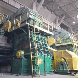 A crusher – general view (note bearings with yellow housing)