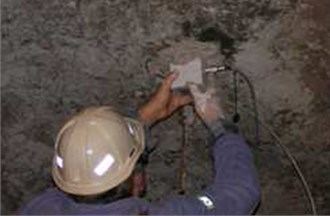 The accelerometer located on the mining corridor roof