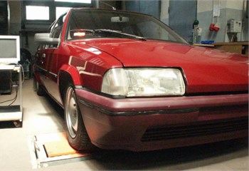 Vibration test of Citroen BX 14 TGE and manual controller of vehicle clearance:  1 – low position, 2 – normal position, 3 – hard position, 4 – service position