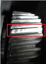 View of the consecutive damage phases of gear wheel z3