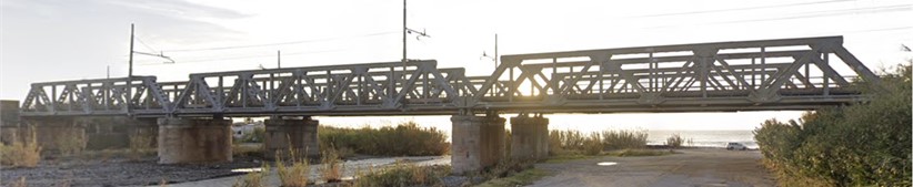 Some preliminary results about the modal identification of a railway bridge