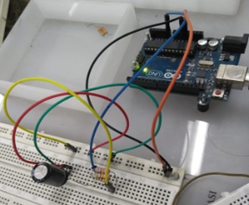 Measuring capacitance using a microcontroller