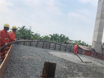 Construction of a lightweight soil roadbed  at the bridgehead