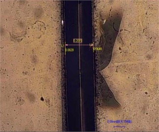 Analysis of the influence of processing speed and surface water film on the edge on the edge collapse of microchannel surface