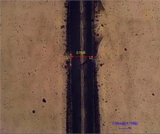 Analysis of the influence of processing speed and surface water film on the edge on the edge collapse of microchannel surface