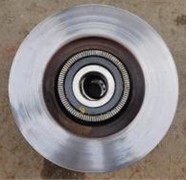 BD’s structure: a) disc area, 1-Hub, Forward, Backward, b) damaged backward disc, c) worked BD
