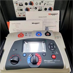 The use of a device a) MEGGER insulation tester model MIT1525-KIT and  b) device developed for piezoresistive tests
