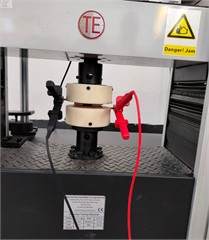 The use of a device a) MEGGER insulation tester model MIT1525-KIT and  b) device developed for piezoresistive tests