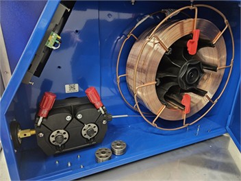 Different wire feeder for HLBW system [photos taken at ifw Jena, February 2025]