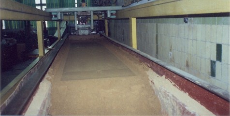 Stands for research of bulldozer working processes on physical models of working bodies