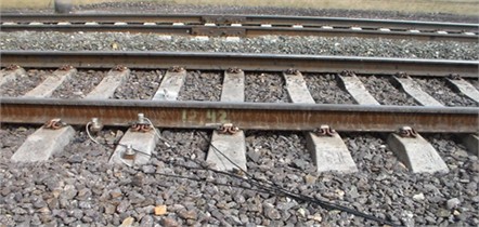 General view of the track with vibration sensors installed