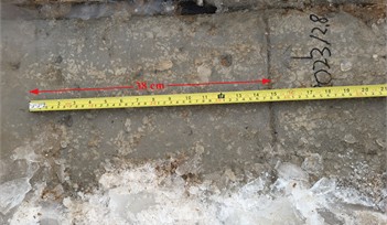 On site measurement of changes in the water level line of the regulated reservoir. Photographs  were taken at the Hongguangou regulated reservoir, Zhongwei City, Ningxia Hui Autonomous Region, China, by S. Zhang on 15 January 2024 and 15 May 2024