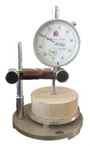 Determination of shrinkage limits. Photo by Jiao Yiwei, Lanzhou University Laboratory, Gansu Province, China, June 2, 2025