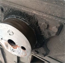 Central support pivot malfunction