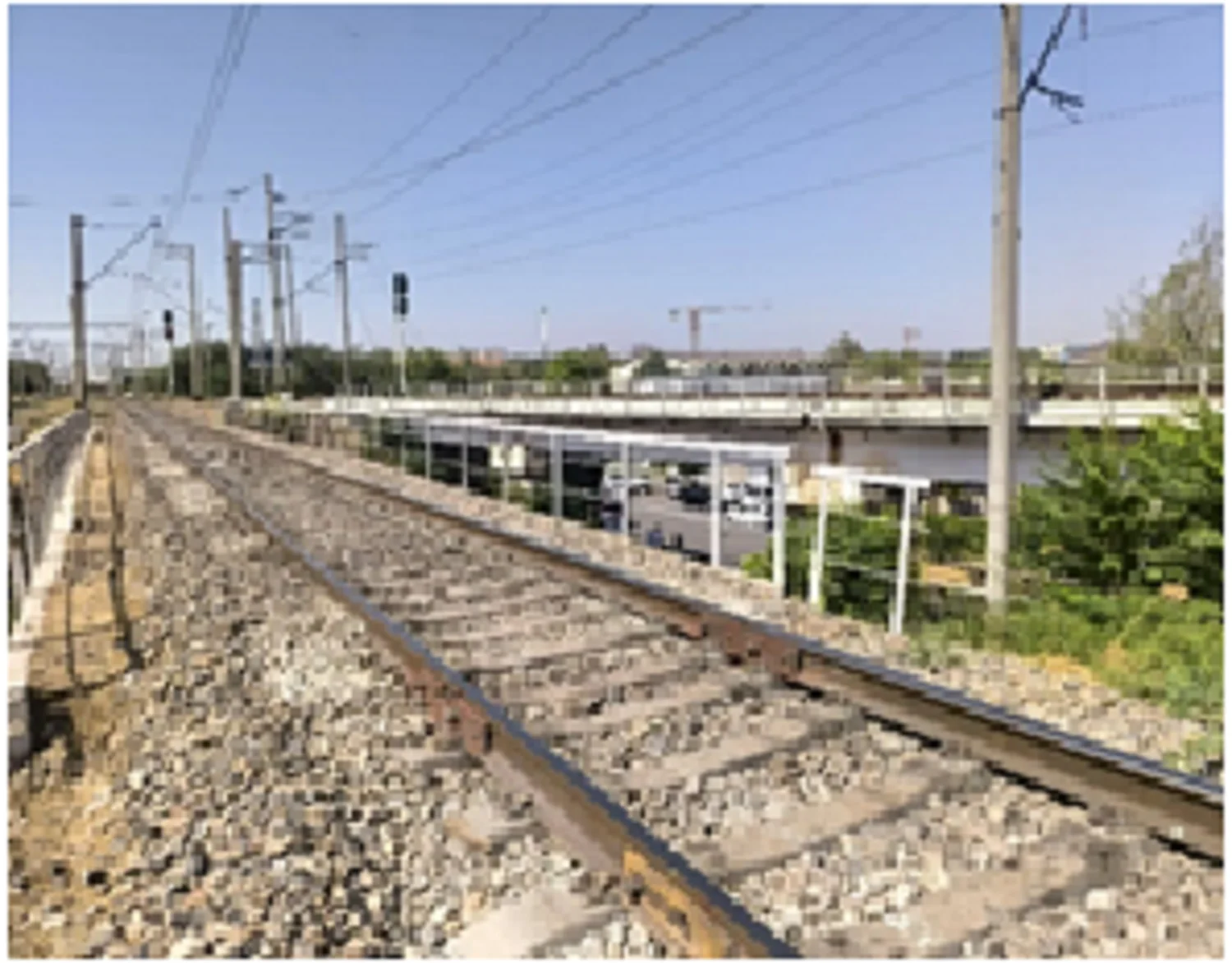 A modern method for reinforcing transition zones on high-speed railway sections, accounting for seismic and train-induced vibrodynamic oscillations