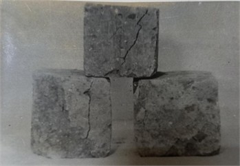 Destruction of cube-shaped samples during one-axis compression tests