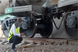 Inspection of bridge transition and rail joint zones as the main object of the study. The photograph, taken by the third author during research conducted in 2024-2025, depicts the processes of measuring and monitoring the railway bridge transition and rail joint zones using the SUP-3 track gauge template