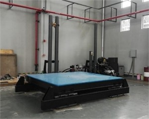 Shaking table and loading system. Image credit: Xukai Tan,  State Key Laboratory of Mountain Bridge and Tunnel Engineering, 2025