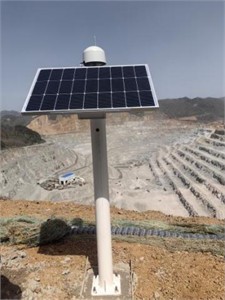 GNSS Monitoring Points. Photo by Jia Haipeng in July 2024 on the south slope of the Longyu Large Open-Pit Mine